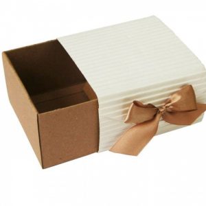 Коробка крафт из рифленого картона 11,5 х 11,5 х 7 см, сборная, пенал белый