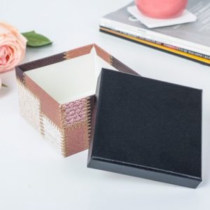 Коробка подарочная  “Квадрат”